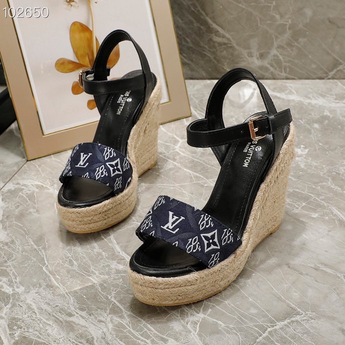 LV gallery