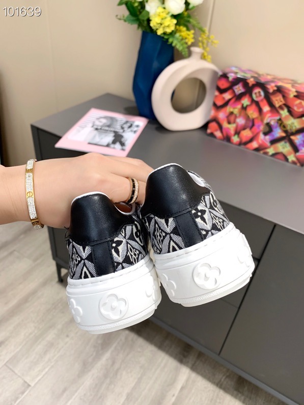 LV $77 gallery