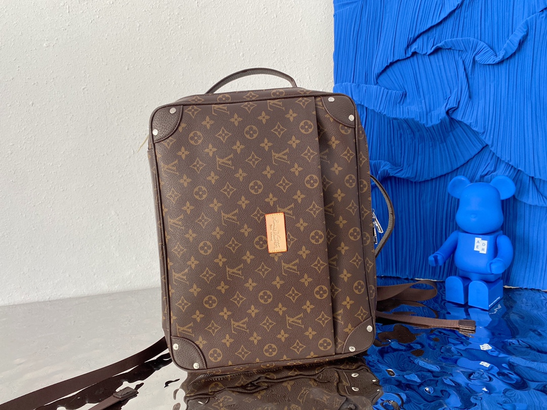 LV gallery