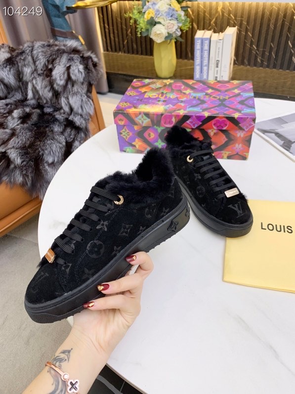LV gallery