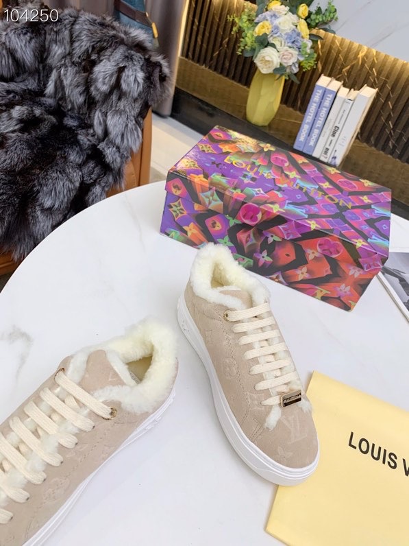 LV gallery