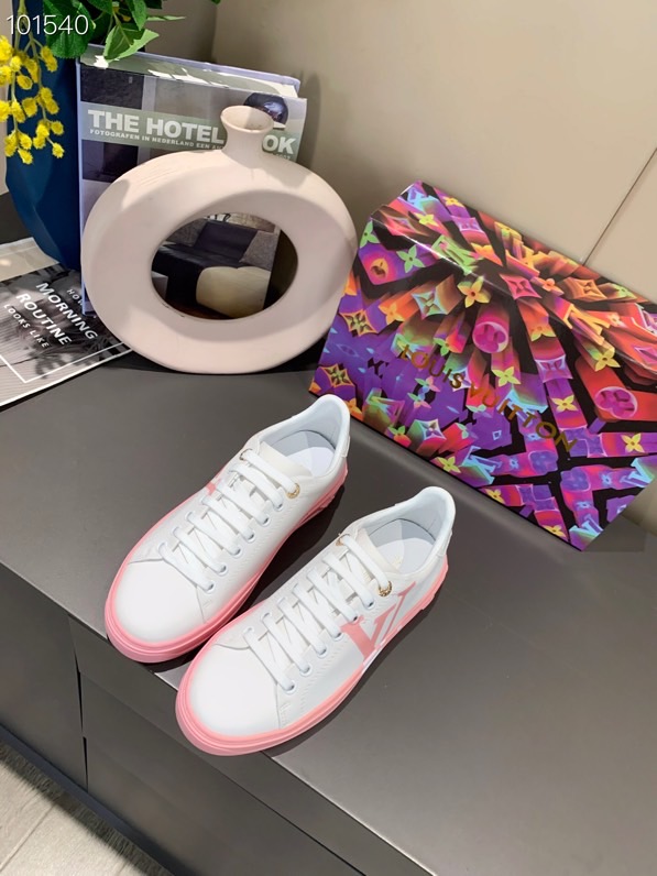 LV gallery