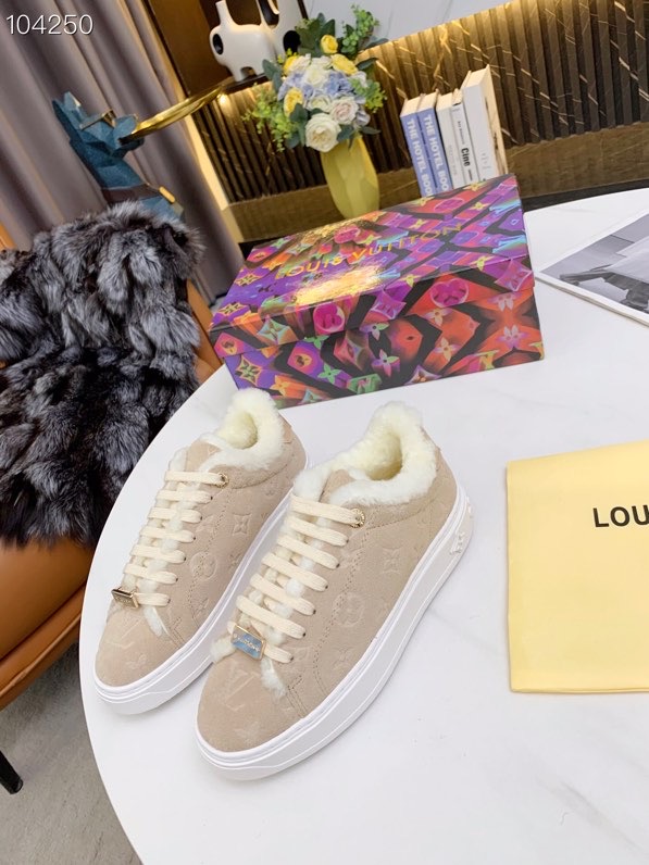 LV gallery