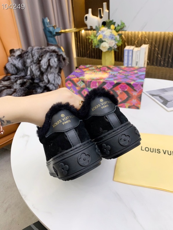 LV gallery