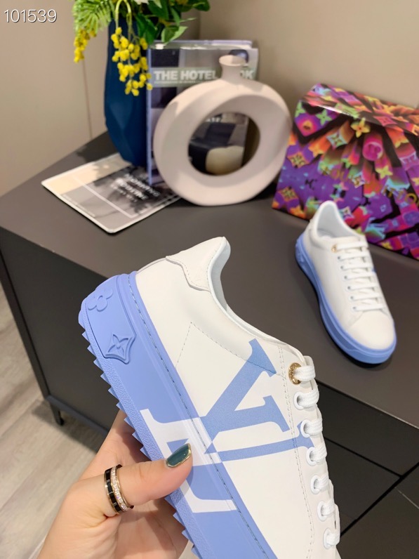 LV gallery