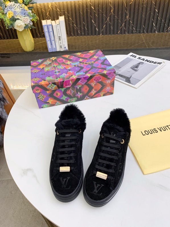 LV gallery