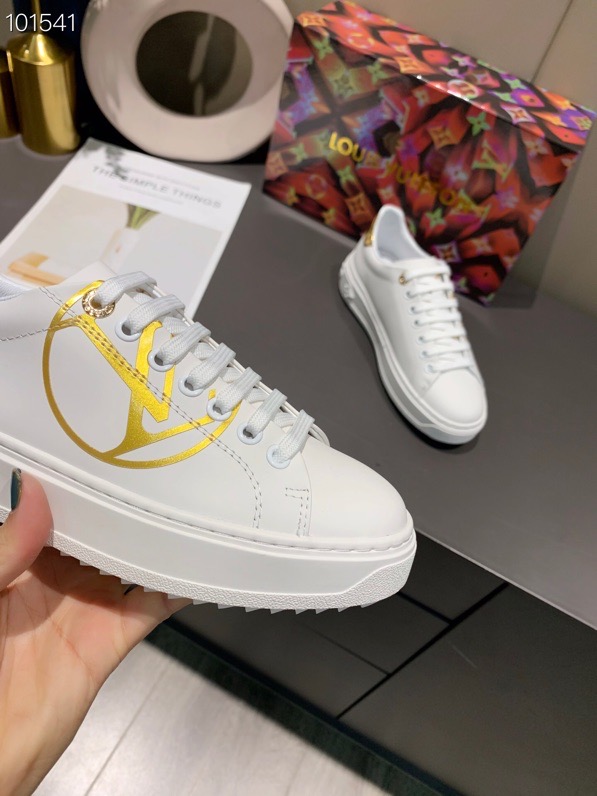 LV gallery