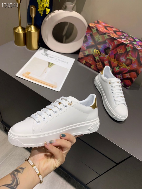 LV gallery