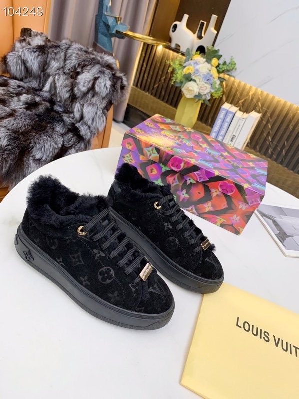 LV gallery