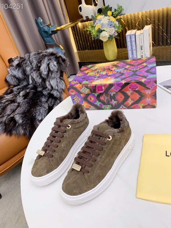 LV gallery