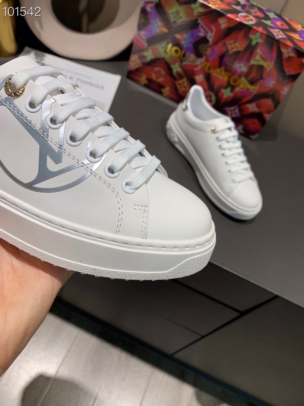 LV gallery