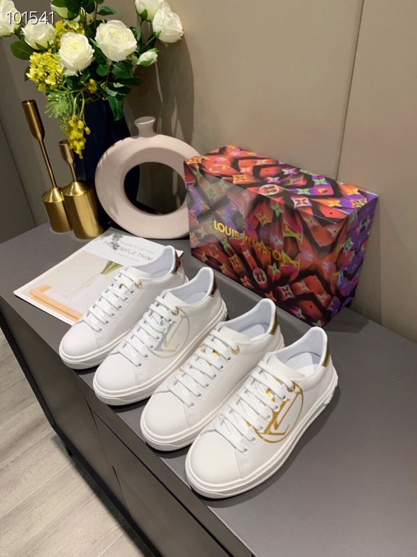 LV gallery