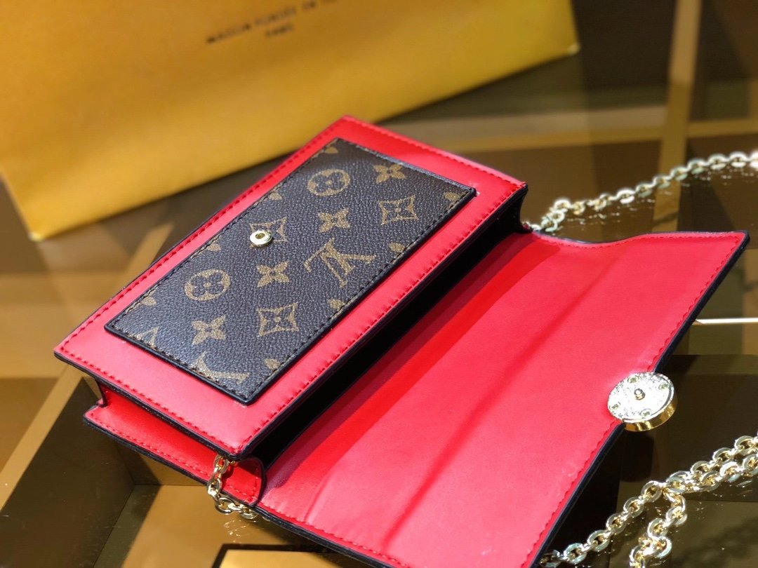 LV gallery