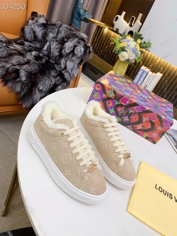 LV gallery