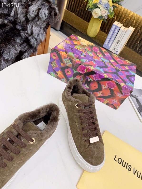 LV gallery