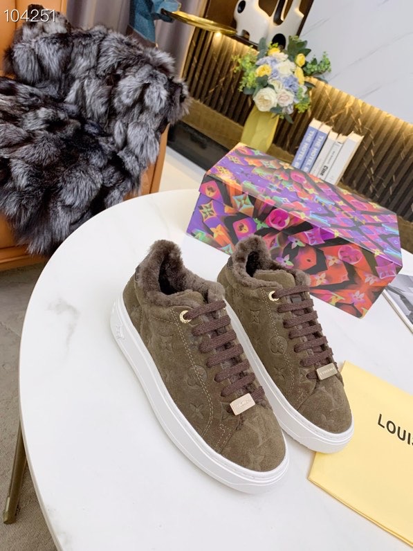 LV gallery