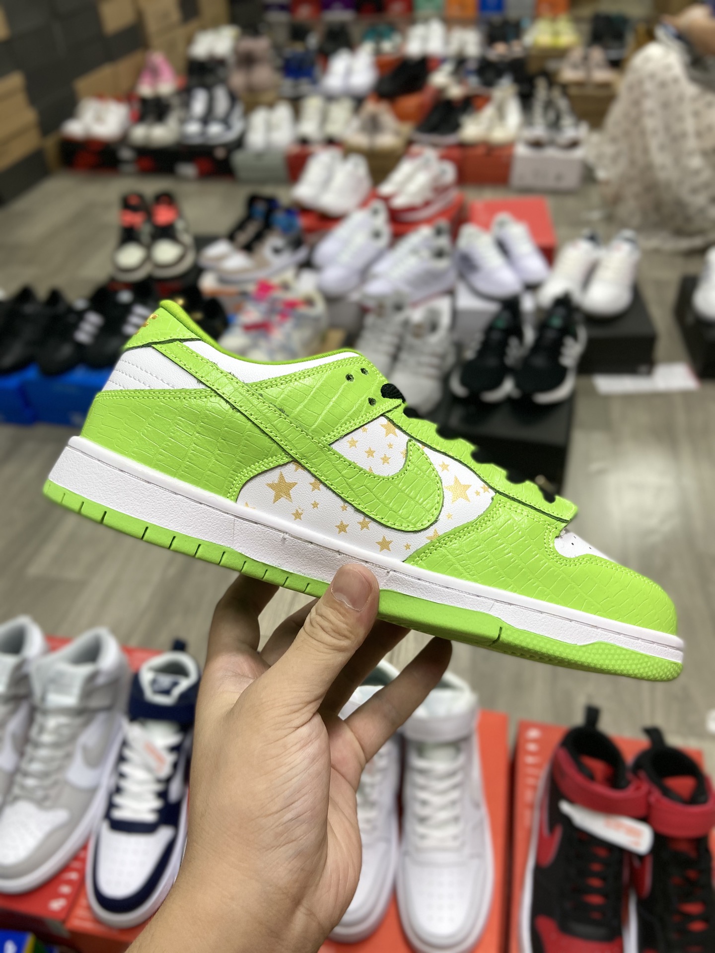 NIKE gallery