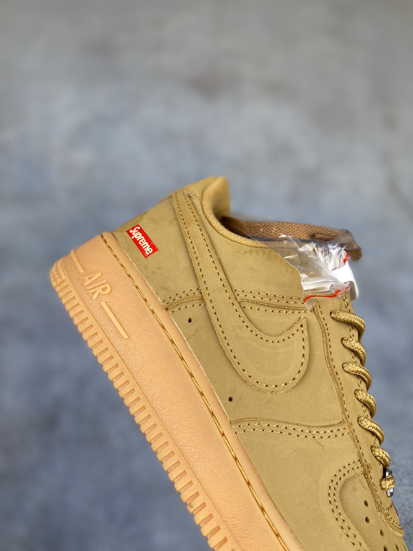 NIKE $60 gallery
