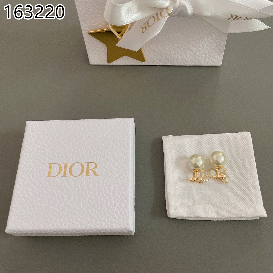 DR $27 gallery