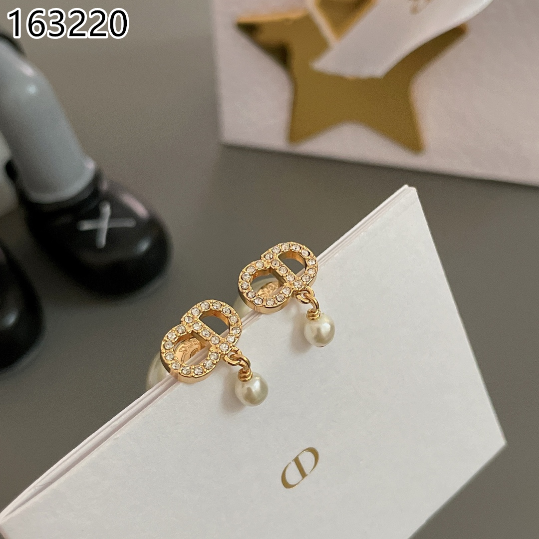 DR $27 gallery