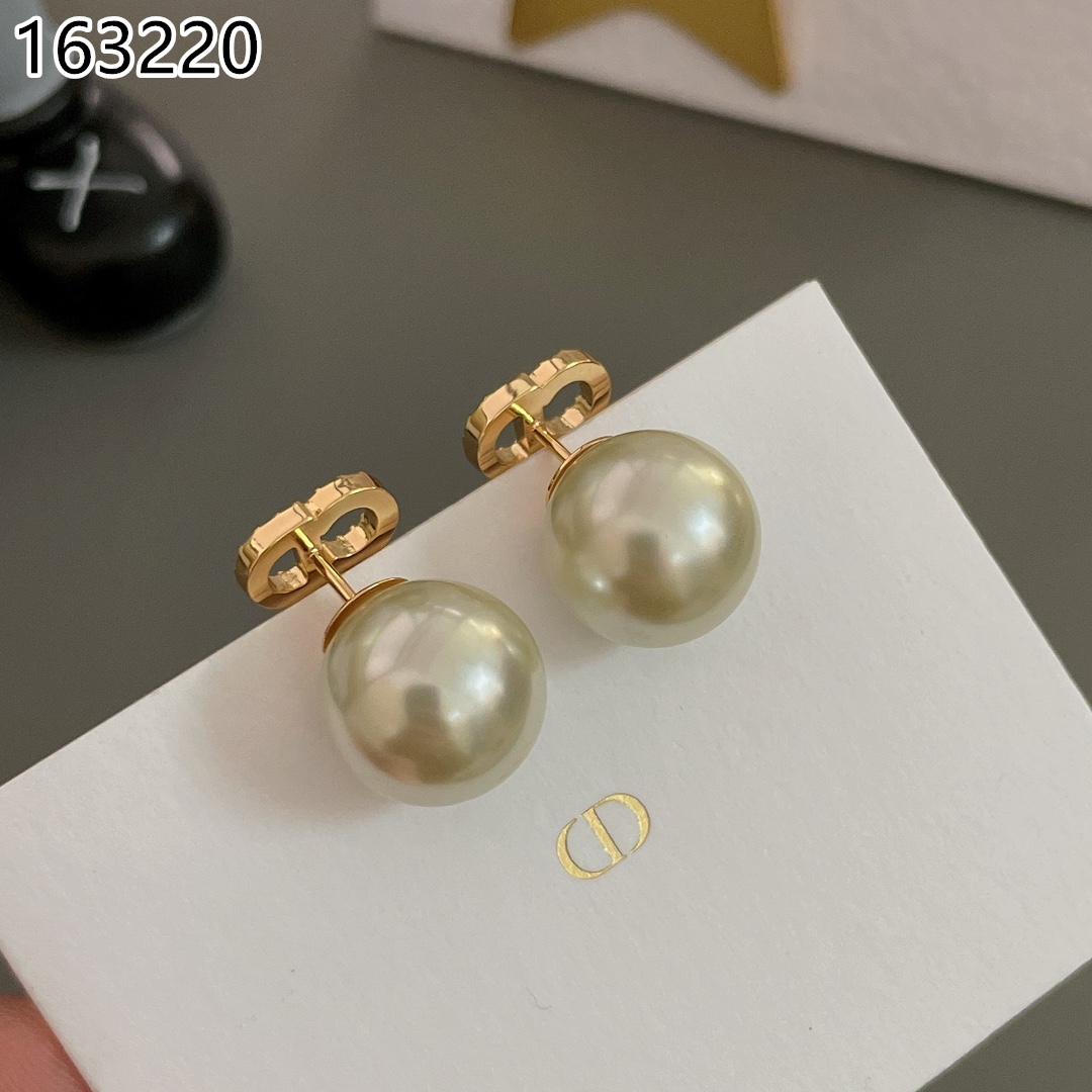 DR $27 gallery