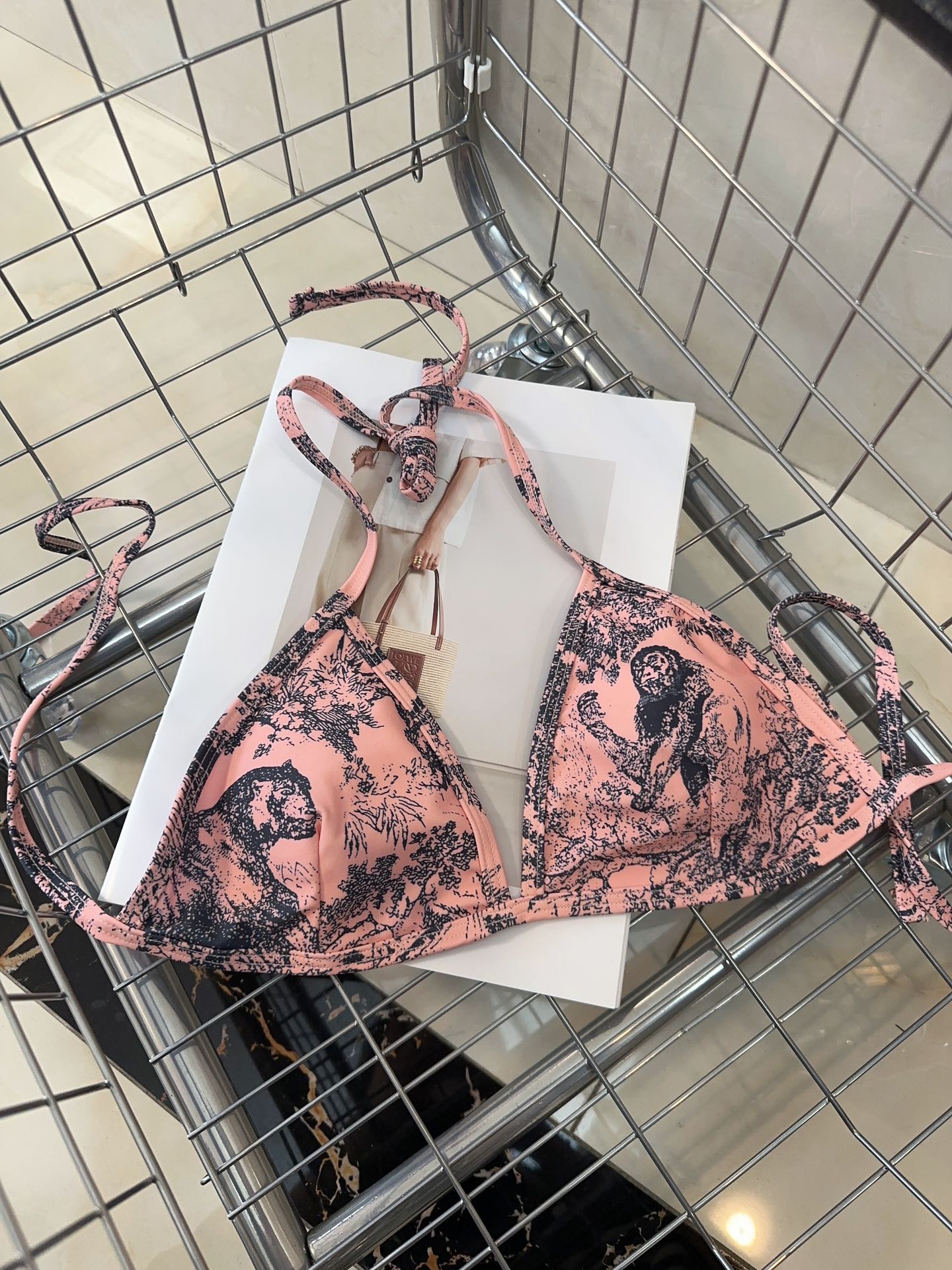 DR $30 gallery