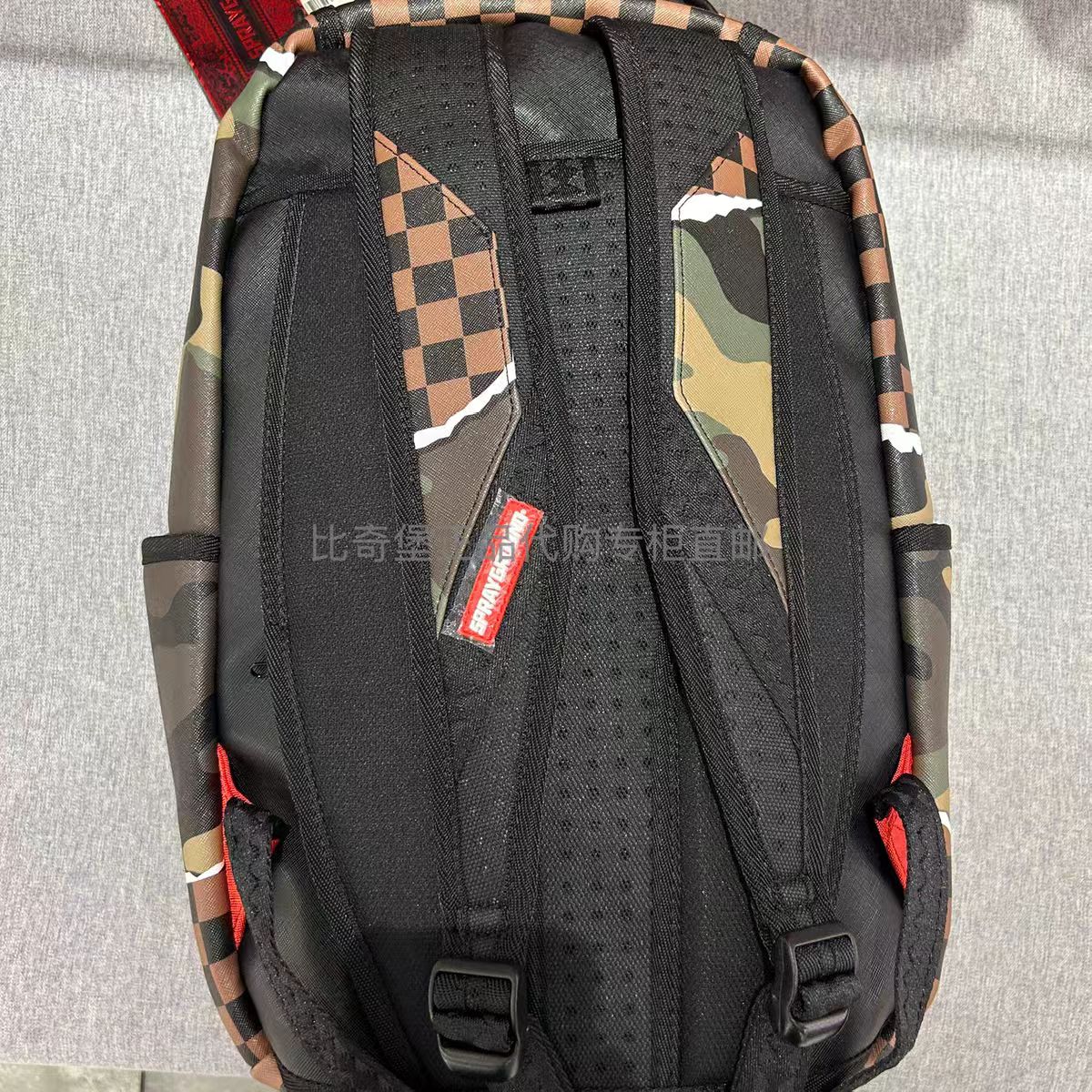 Z6824 SPRAYGROUND 50$ gallery