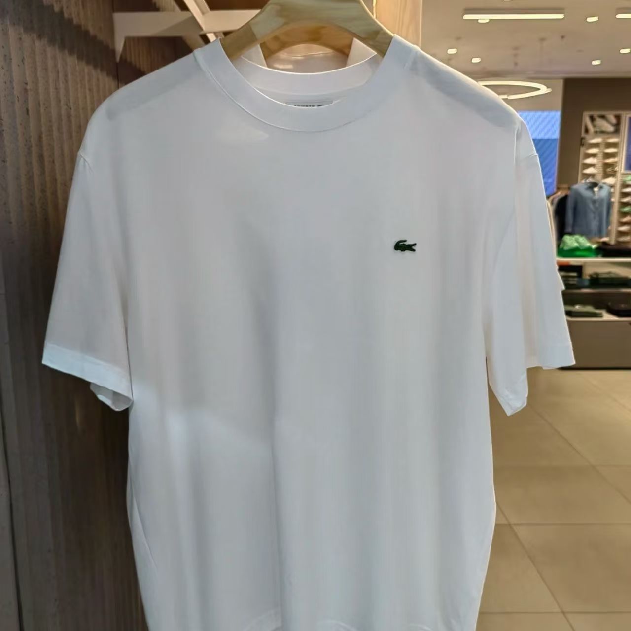 Z6828 LACOSTE 26$ gallery