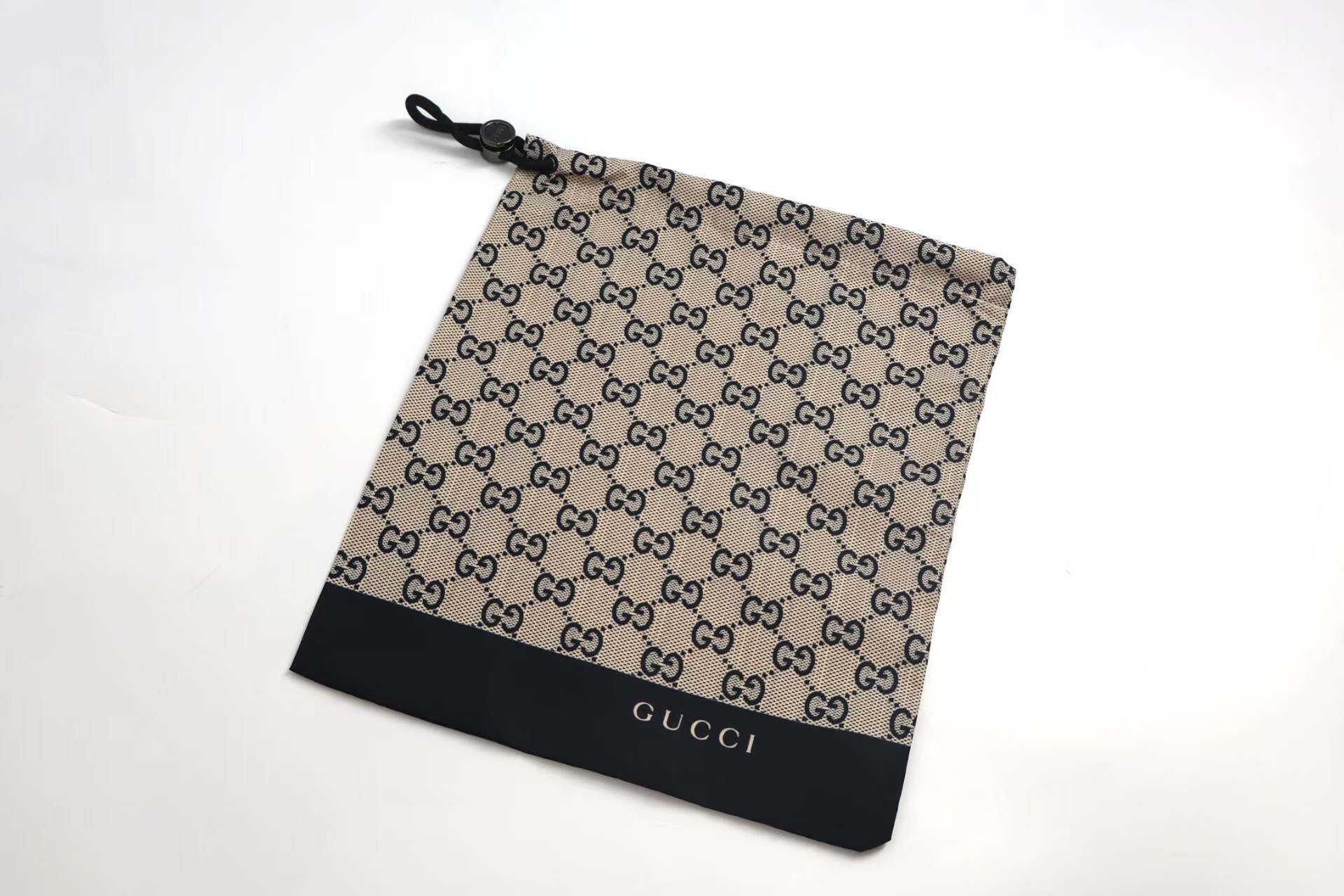 Z7208 GUCCI 88$ gallery