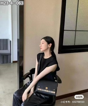 Z7701 Burberry 69.99$ gallery