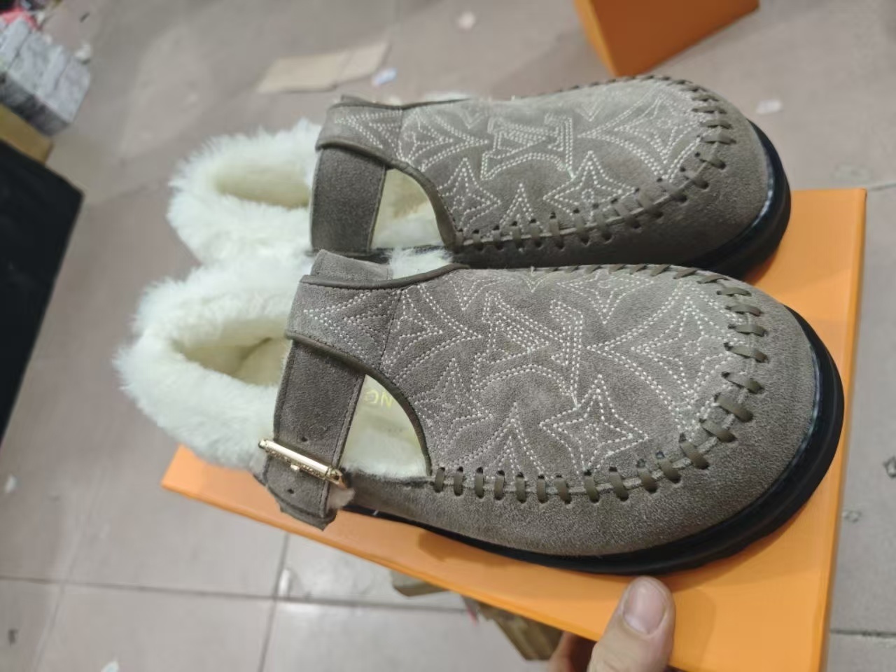 Z7706 LV  85.99$ gallery