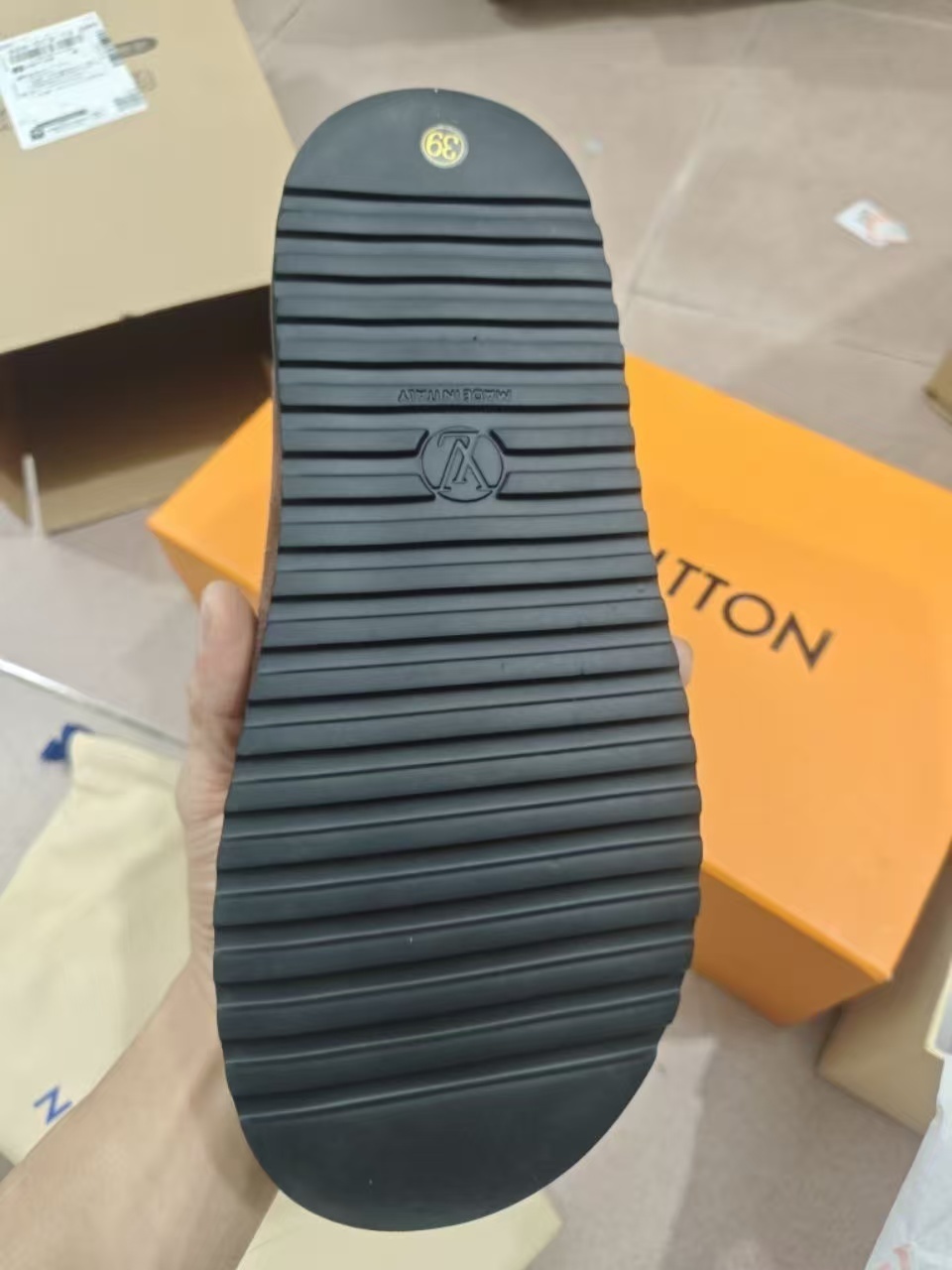 Z7706 LV  85.99$ gallery