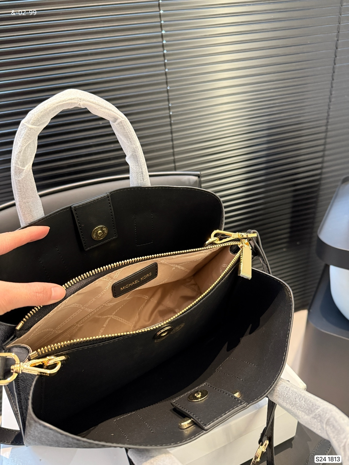 Z7713-69.99$ gallery