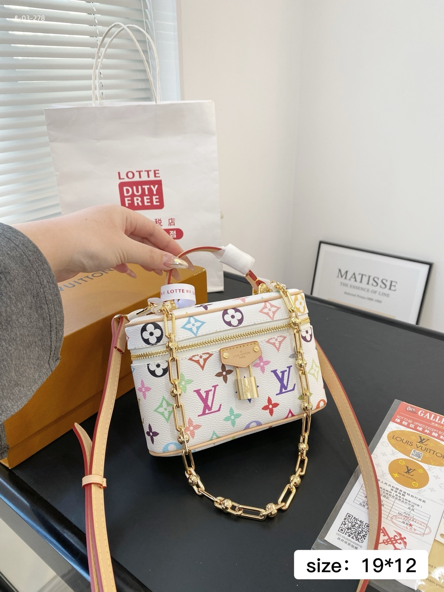 Z7723-65.99$ gallery