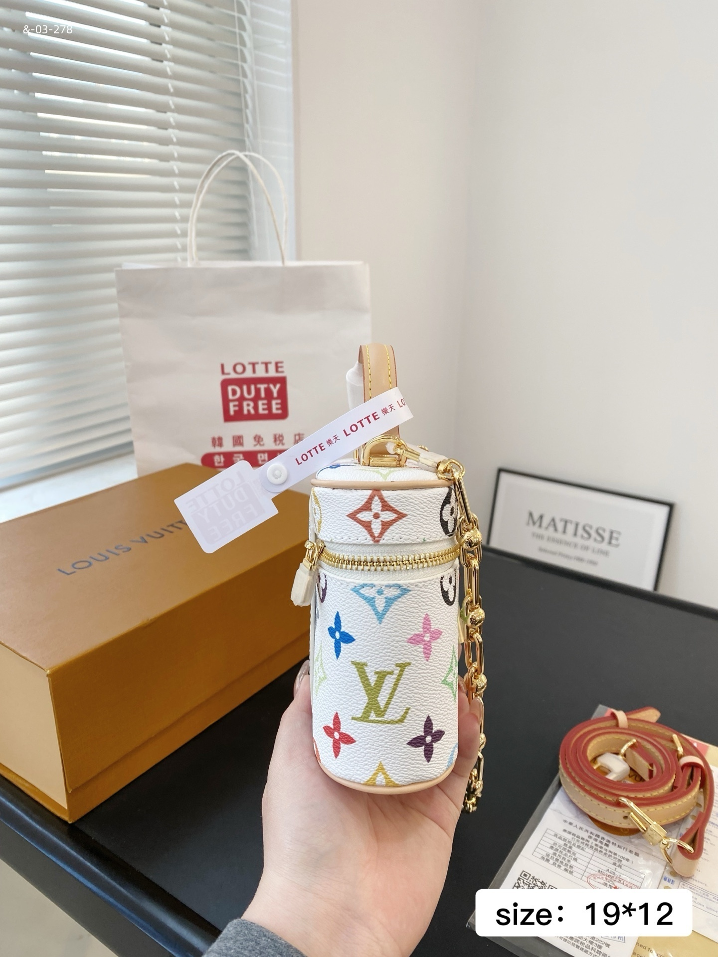 Z7723-65.99$ gallery