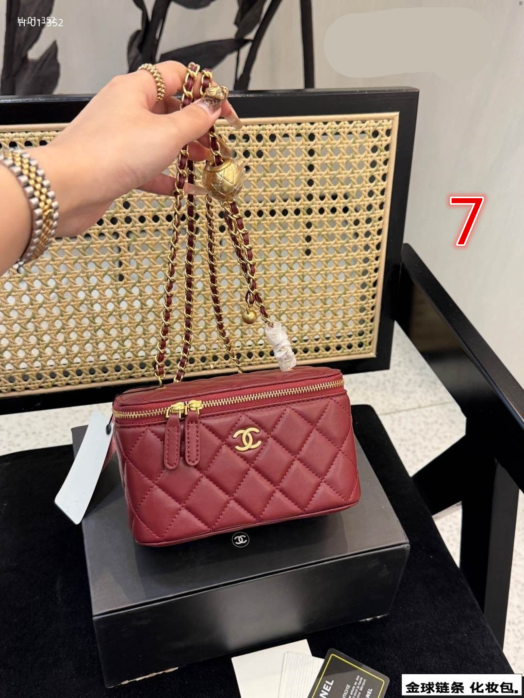 Z7724-65.99$  Makeup bag gallery