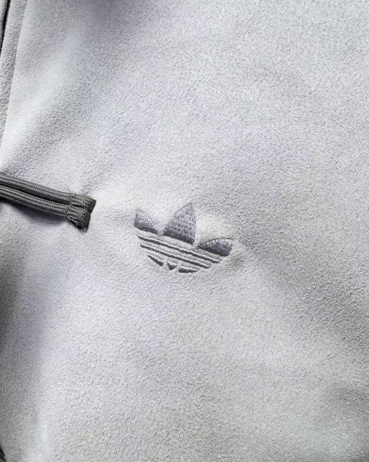 Z7738-59.99$  Adidas, cotton material gallery