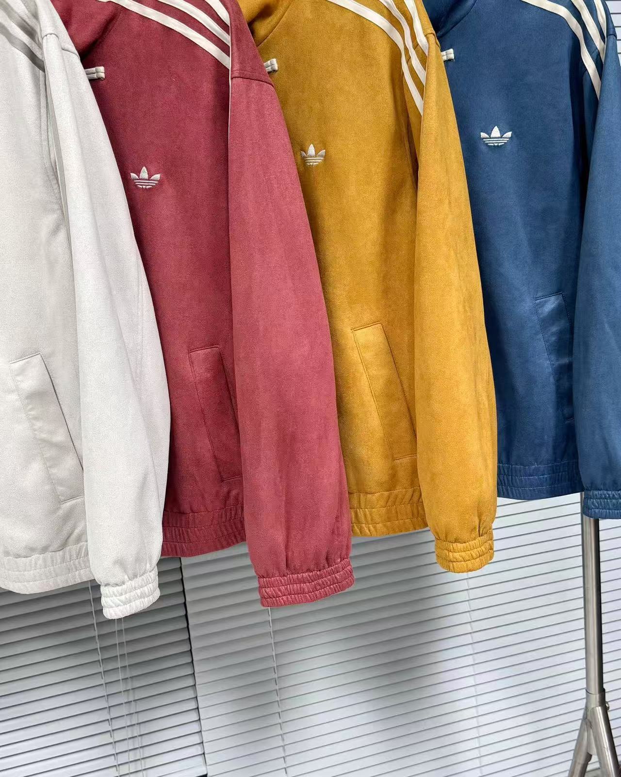 Z7738-59.99$  Adidas, cotton material gallery