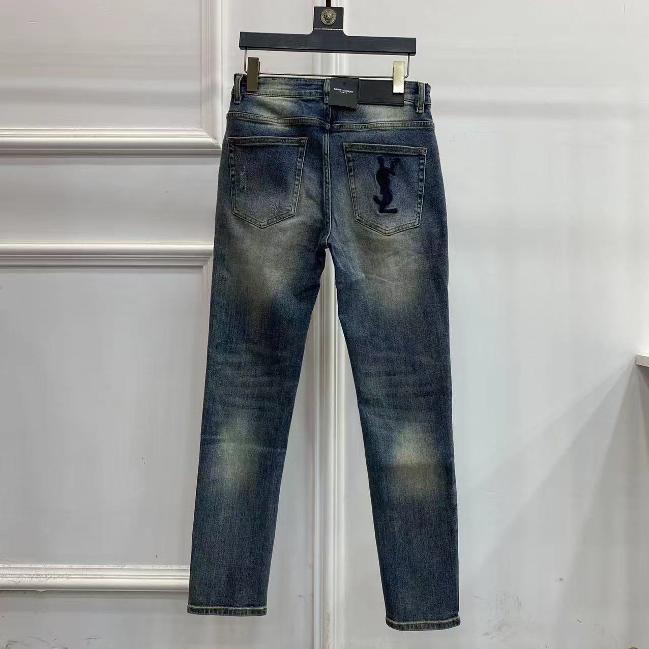 Z7762-45.99$  Saint Laurent gallery