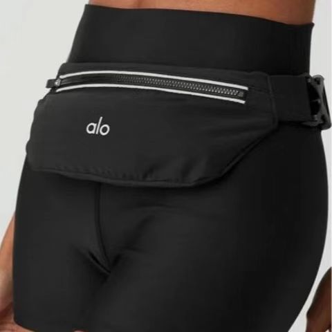 Z7776 Alo Yoga 35.99$ gallery