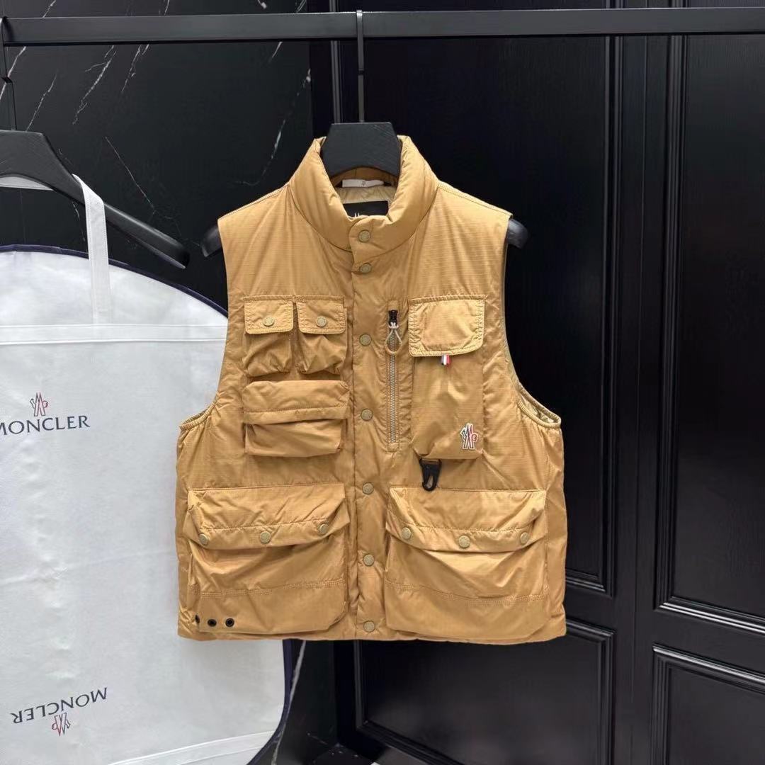 Z7779 MONCLER 98$ gallery