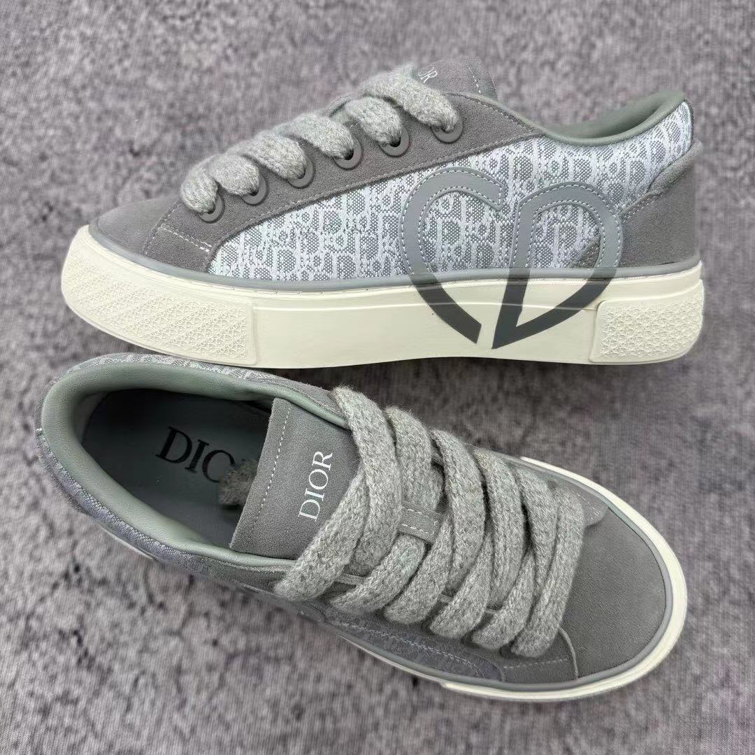 Z7781 DIOR 88$ gallery