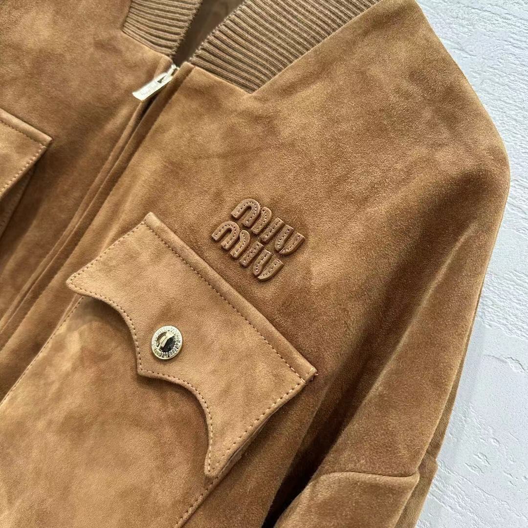 Z7784 MIUMIU 118$ gallery