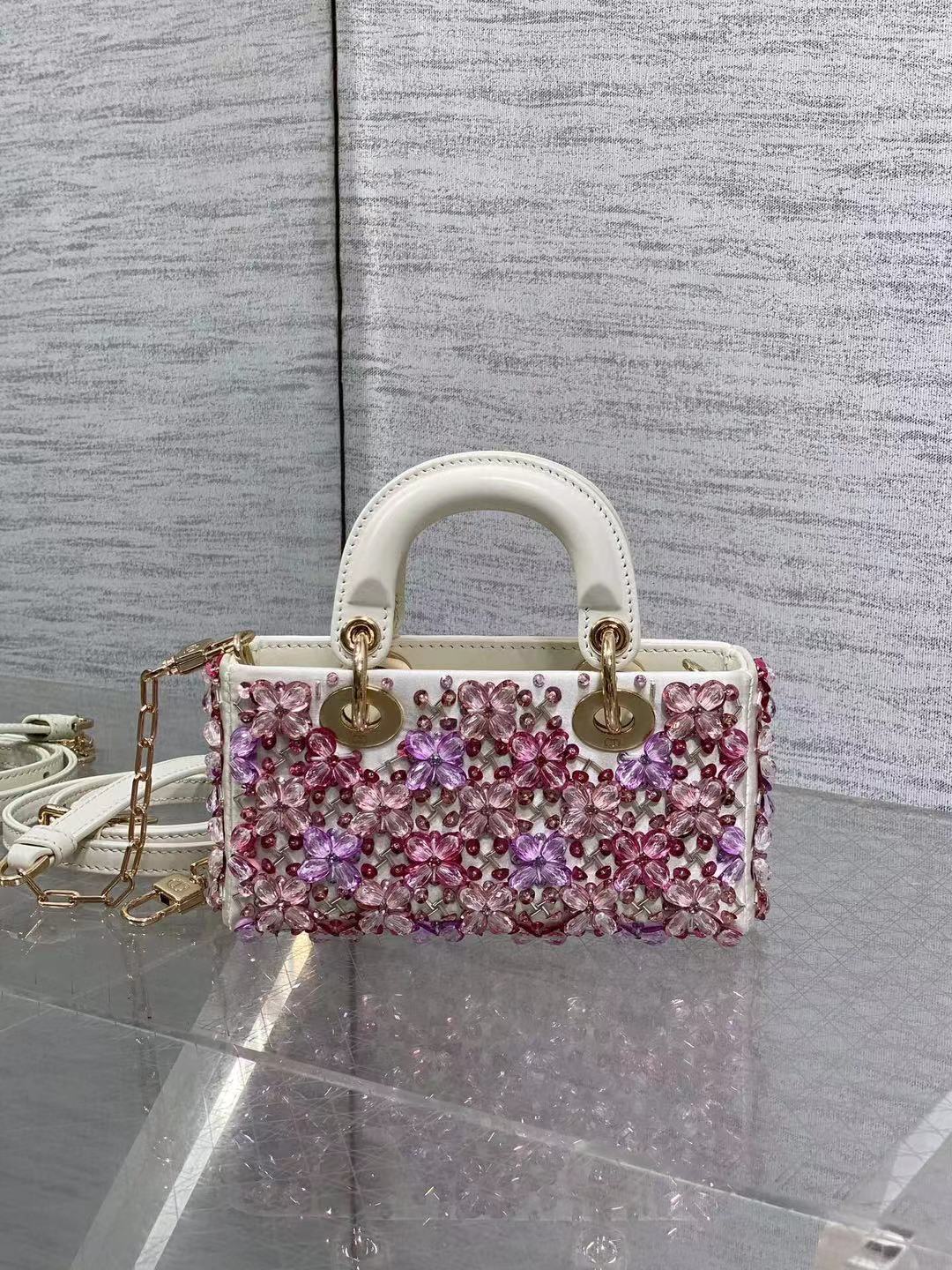Z7786 DIOR 85$ gallery