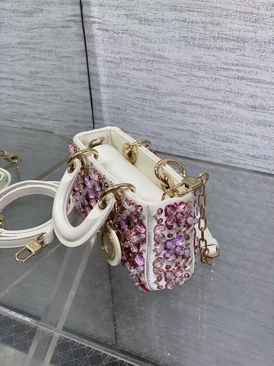 Z7786 DIOR 85$ gallery