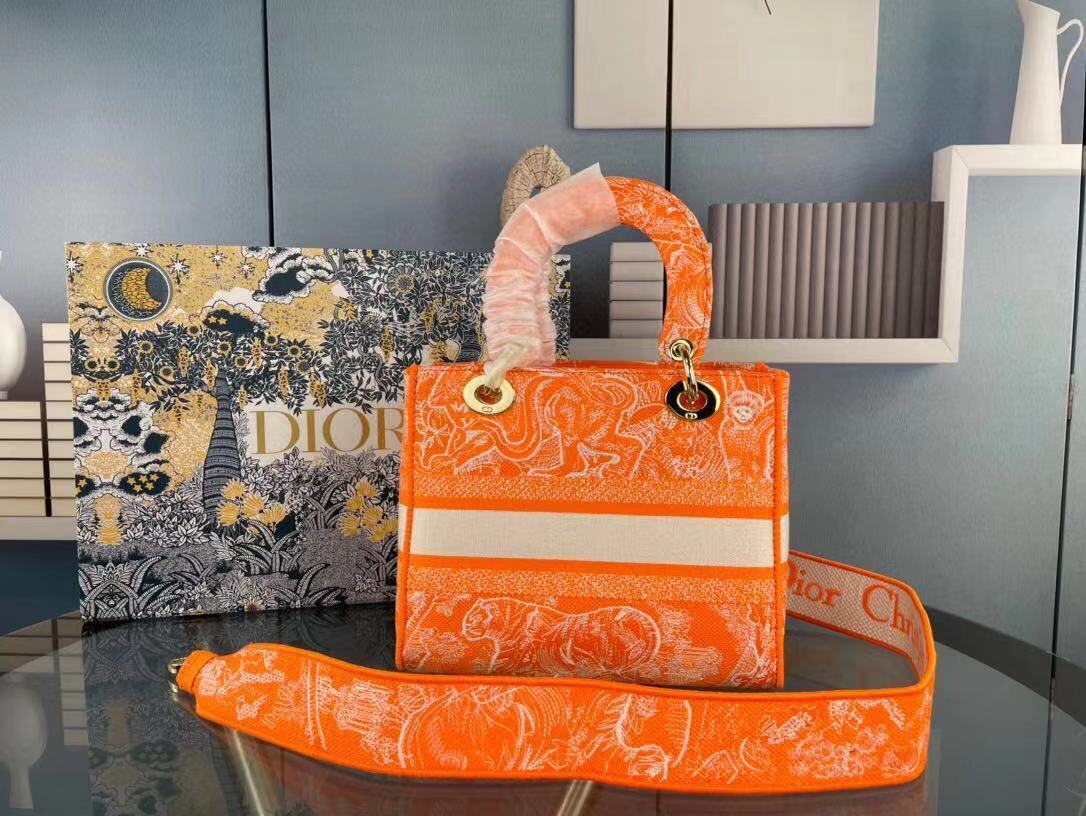 Z7788 DIOR 75$ gallery