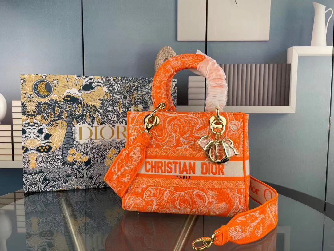 Z7788 DIOR 75$ gallery