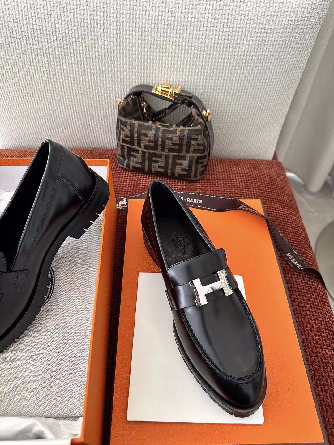 Z7790 HERMES 69$ gallery