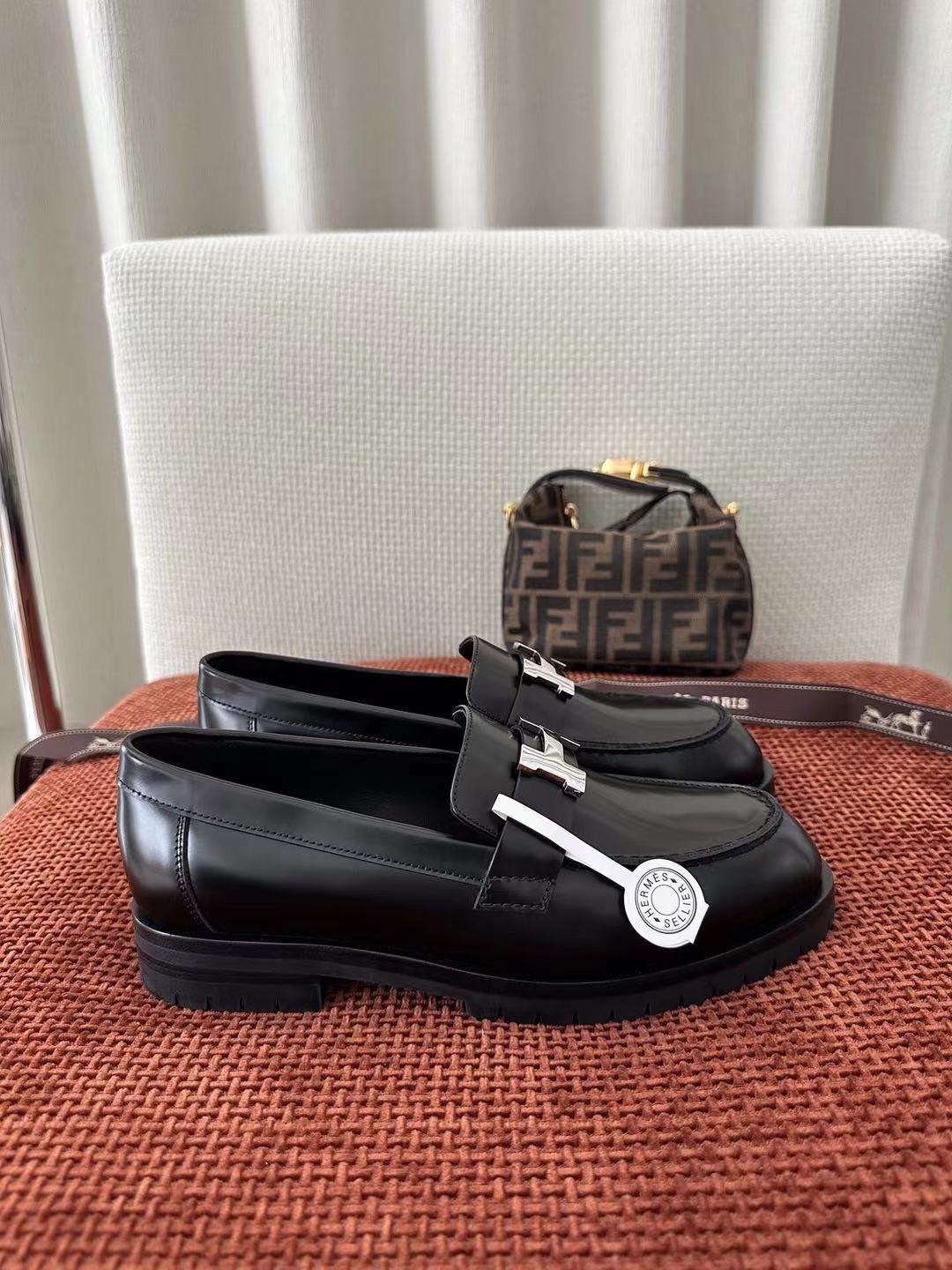 Z7790 HERMES 69$ gallery