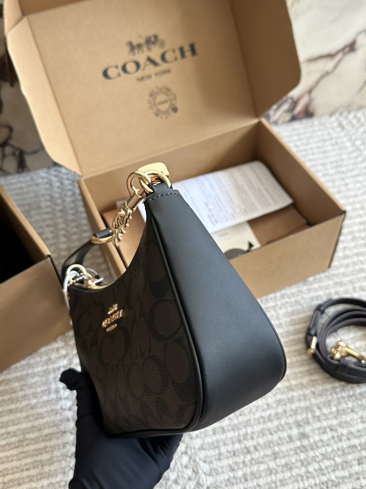 Z7803-65.99$  Dimensions: 24*15*7.5 gallery